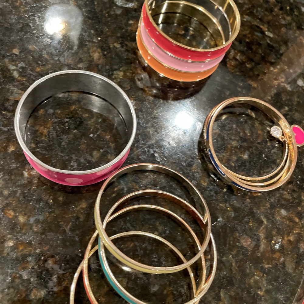 Little girls enamel bangle bracelets-12 bracelets 💕